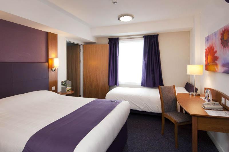Premier Inn Hayle Ngoại thất bức ảnh