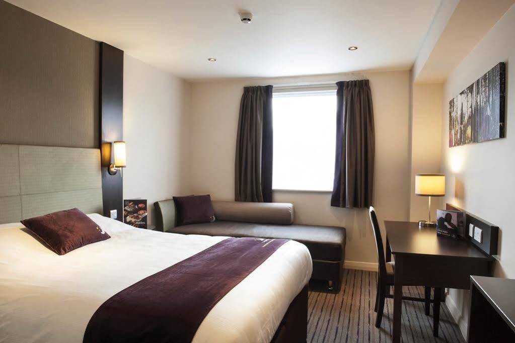 Premier Inn Hayle Ngoại thất bức ảnh