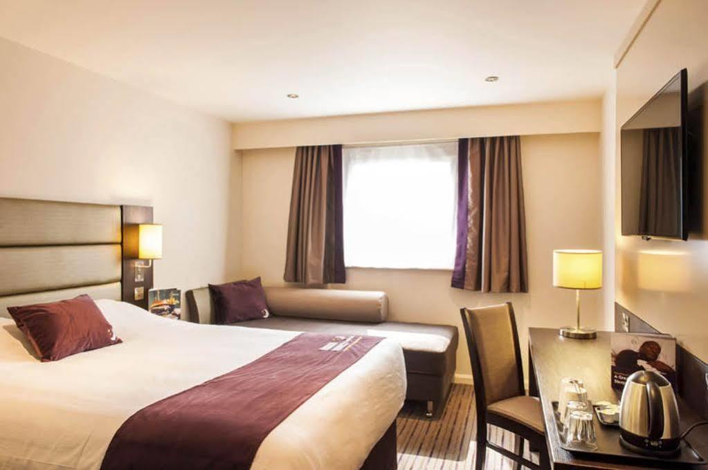Premier Inn Hayle Ngoại thất bức ảnh