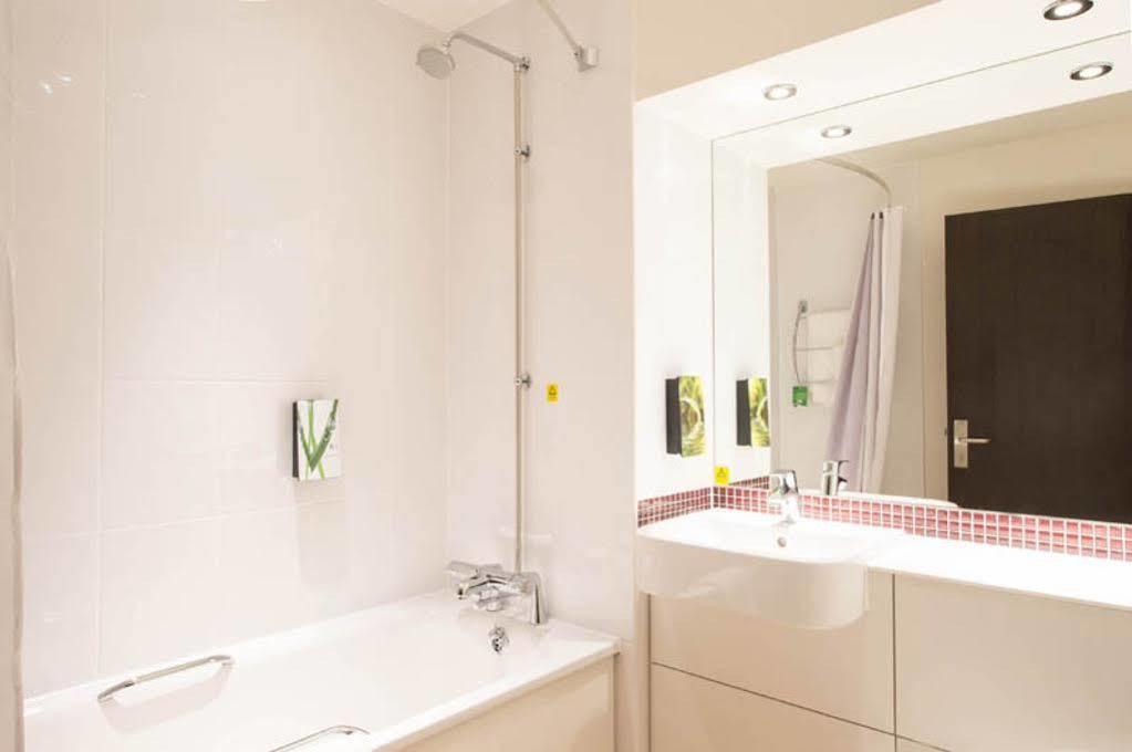 Premier Inn Hayle Ngoại thất bức ảnh